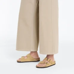 New Birkenstock Arizona Latte Cream