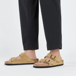 New Birkenstock Arizona Latte Cream