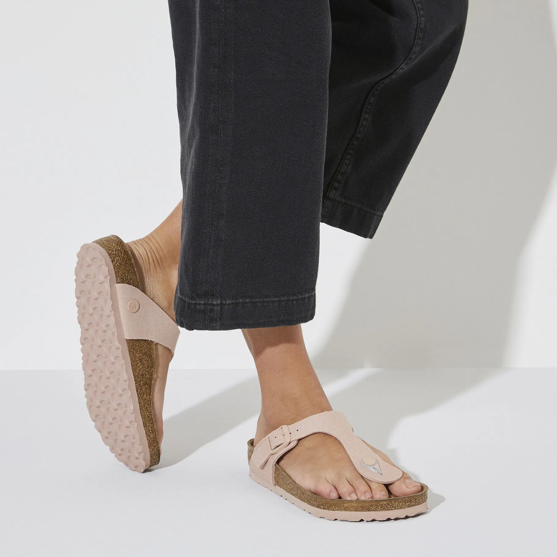 Shop Birkenstock Gizeh Vegansk Soft Pink